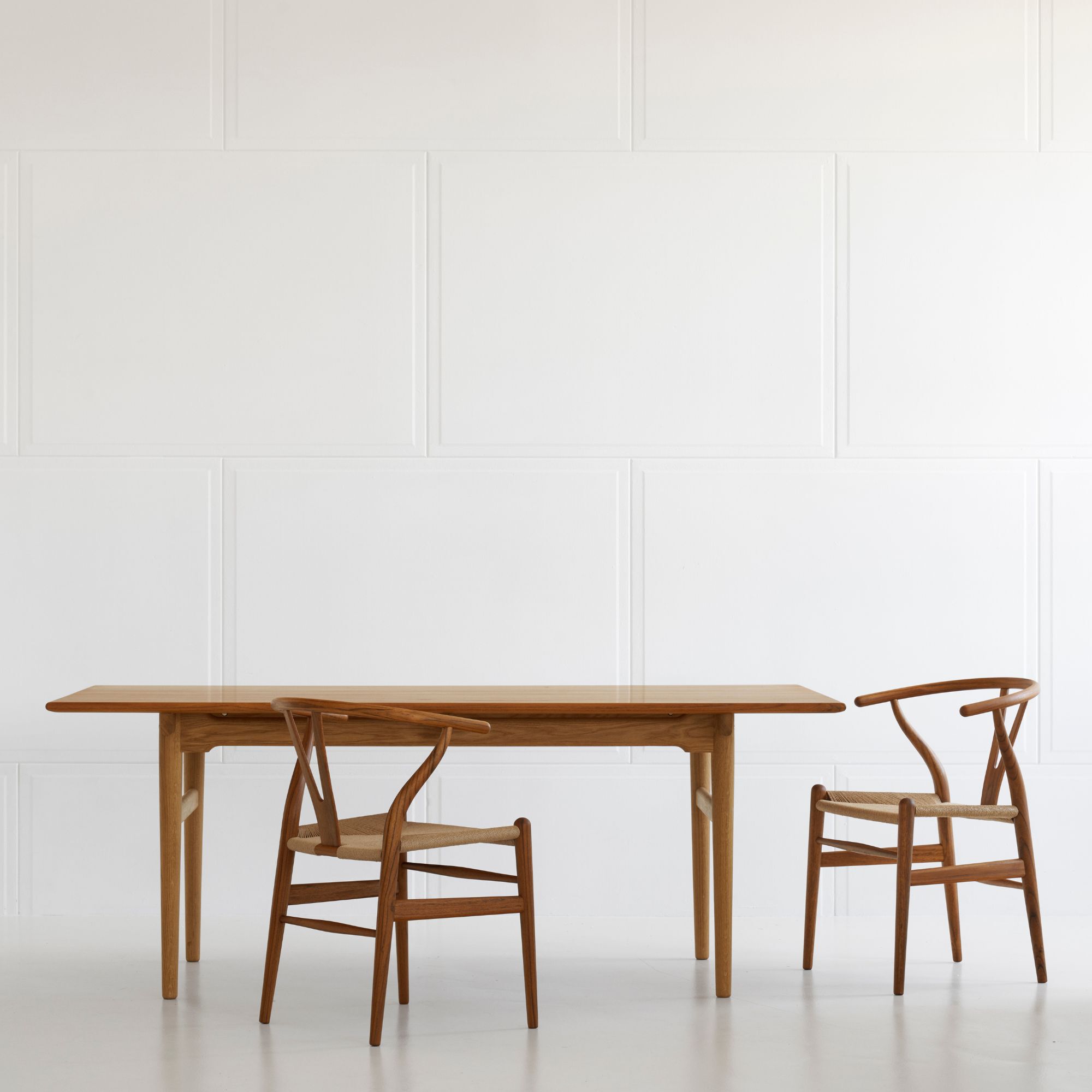 Carl hansen 2025 ch327 dining table